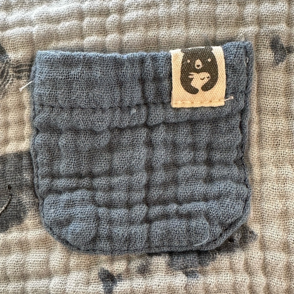 Rabbit + Bear Organic Waffle Cotton Novelty Blue Whale Print Baby Shirt Sz 24m - Picture 9 of 9